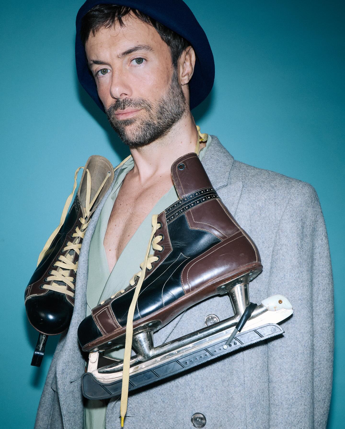 Retrato de Kayky Brito para L’Officiel Hommes Brasil com styling de Michael Juvêncio